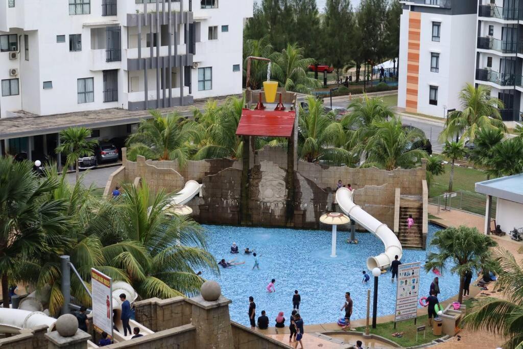 2-Bedroom @ Swiss Garden Resort Residences Куантан Екстериор снимка